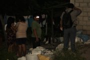 Vecinos y familiares de la joven víctima se encuentran horrorizados por el crimen.