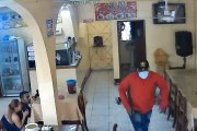 El hecho violento quedó grabado en el sistema de videovigilancia.