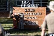 Niños de 10 años y dos maestras latinas, víctimas del tiroteo de Texas