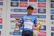Santiago Montenegro fue el extranjero más destacado de la Vuelta a Colombia. Lució el maillot azul de rey de la montaña en el podio.