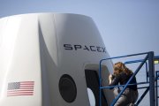 La cápsula Dragon de SpaceX llega a la EEI con cargamento científico
