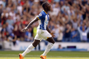 Moisés Caicedo sigue brillando en la Premier League.