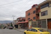 En esta vivienda de Cuenca fue hallado el menor de edad luego de su supuesto secuestro en Guayaquil.
