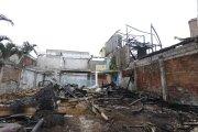 El inmueble fue consumido en su totalidad por el fuego.