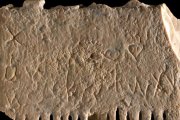 La primera frase escrita en cananeo revela un hechizo contra los piojos escrita en un peine de marfil del año 1700 a.C.