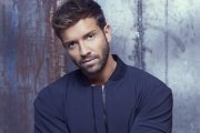 Pablo Alborán se desprende de "prejuicios musicales" en su nuevo disco