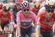 El ciclista ecuatoriano Richard Carapaz vestirá de rosado en 2023, un color que le ha dado muchas alegrías.