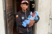 Según información recabada por la policía, la madre del bebé habría sido drogada al momento del rapto.