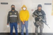Personal de la Unidad de Delitos Sexuales de Tungurahua capturó al oficial de policía que está procesado por dos delitos sexuales