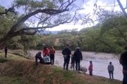 Hombre desapareció en el río Paute tras intentar recuperar una pelota