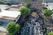 La actividad es una tradición durante Semana Santa. Fieles llegan desde otras provincias a Guayaquil para participar.