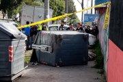 El cadáver de un indigente fue hallado dentro de un contenedor de basura en Quito.