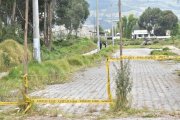 El cuerpo sin identificar fue abandonado cerca de unos terrenos baldíos de Quitumbe.
