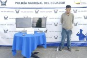 El detenido registra antecedentes penales por robo.