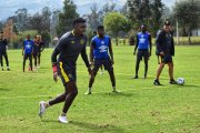 Sachi Escobar analizó a los jugadores que recibió al asumir el banquillo de Aucas para definir las bajas del plantel.