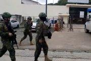 Policías y militares están controlando el centro carcelario.