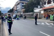 En media calle quedó el cuerpo del motociclista.