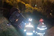 En Azuay se registró un vuelco de vehículo.