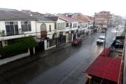 Cae lluvia en Cuenca luego de 31 un días sin reportes.