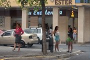 La oferta de sexoservidoras es variada. Los residentes del centro han pedido más control a la policía.