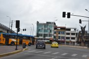 Por la falta de energía eléctrica, en las calles del centro de Machala hubo congestionamiento vehicular debido a que los semáforos estaban deshabilitados.