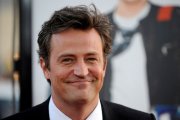 Matthew Perry luchó contra la adicción al alcohol y las drogas.
