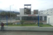 El herido fue ingresado al Hospital Docente de Ambato, donde se recupera.