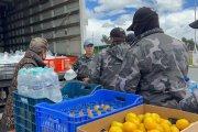 Policía de Cotopaxi reciben ayuda social.