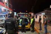 Los policías en Ambato realizaron operativos pero no lograron ubicar a los asaltantes que se llevaron 57 mil dólares.