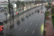 La lluvia en Guayaquil continúa hasta esta hora.