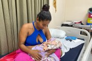 Diana dio a luz de forma natural a su pequeña niña, cuyo nacimiento se adelantó.