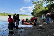 El cuerpo fue recuperado de las aguas y posteriormente trasladado al centro forense de la ciudad de Esmeraldas