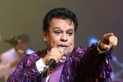 Hay muchas personas que se niegan a creer que Juan Gabriel esté muerto, entre ellas, Lucía Méndez.
