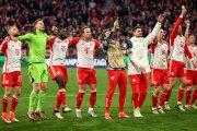Los jugadores de Bayern Múnich celebran luego de la victoria.