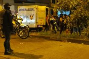 El cuerpo del sujeto quedó tirado en la calle.