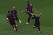 Hamburg (Germany), 19/06/2024.- Players of Albania celebrate the 2-2 goal during the UEFA EURO 2024 group B match between Croatia and Albania in Hamburg, Germany, 19 June 2024. (Croacia, Alemania, Hamburgo) EFE/EPA/FILIP SINGER