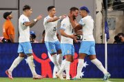 La selección de Uruguay lidera el grupo C, con seis puntos.