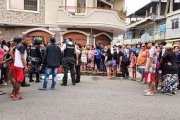 El asesinato del joven conmocionó a moradores del sector.