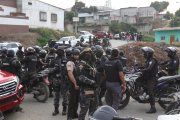 Fuerte contingente policial estuvo presente en la Balerio Estacio.