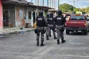 Los agentes del orden realizan patrullajes por las diferentes calles de Esmeraldas.