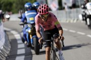 Ríchard Carapaz ganó su primera etapa en el Tour de Francia.