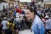 ‘Reina’, ‘presidenta’, ‘dama de hierro’ o Daenerys (de la serie Juegos de Tronos), así llaman a Corina Machado, la verdadera rival de Maduro.