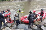 Los bomberos de Pastaza utilizan drones, kayaks y equipos especiales en la búsqueda.