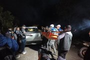 La recuperación del cuerpo tomó al menos cuatro horas debido al difícil acceso de la zona. Fue llevado a Riobamba para la autopsia y luego a Penipe.