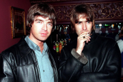 Un día como hoy la banda Oasis se separó en Francia.