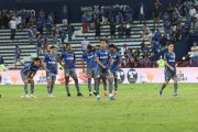 Rostros de descontento en los jugadores de Emelec, luego de la eliminación de Copa Ecuador ante Técnico Universitario