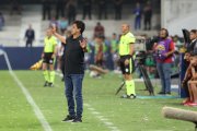 Paúl Vélez entrenador de Técnico Universitario