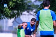Alexander González (d) ha dejado la titularidad con Emelec en la segunda fase de LigaPro