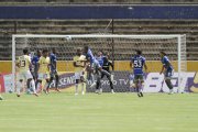 Católica vs Emelec en el Atahualpa por la fecha 11 de LigaPro