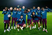 El plantel de París Saint-Germain en la práctica previo al duelo de la cuarta fecha de Champions League